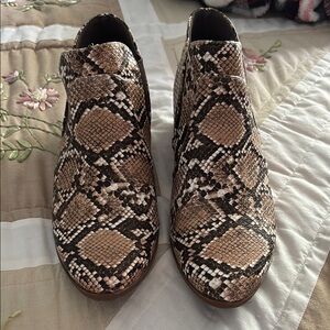 Snakeskin Pattern Ankle Boots